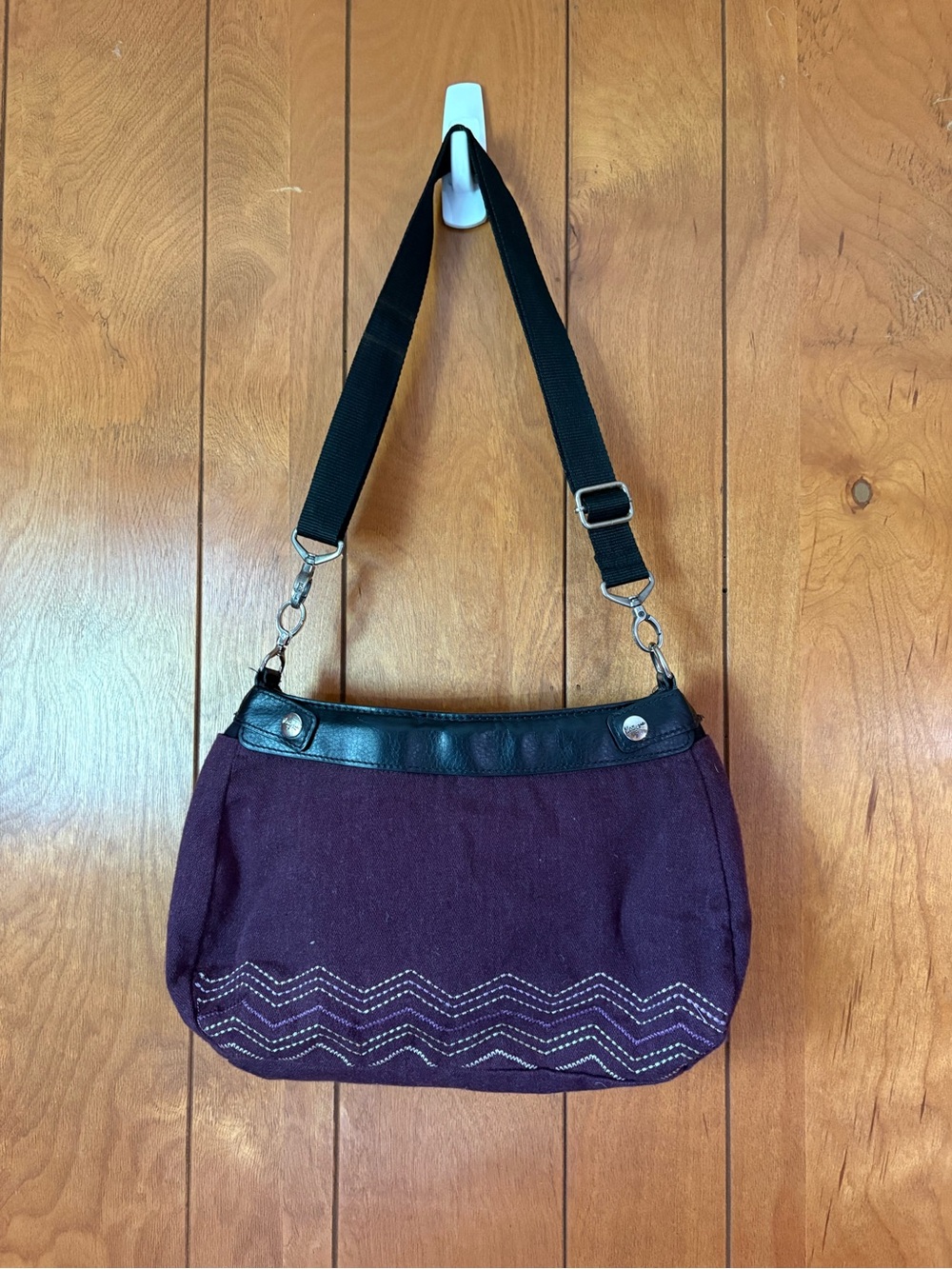 thirty-one Plum Canvas Shoulder Bag with Black Strap